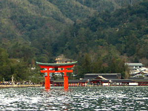 miyajima2005.jpg